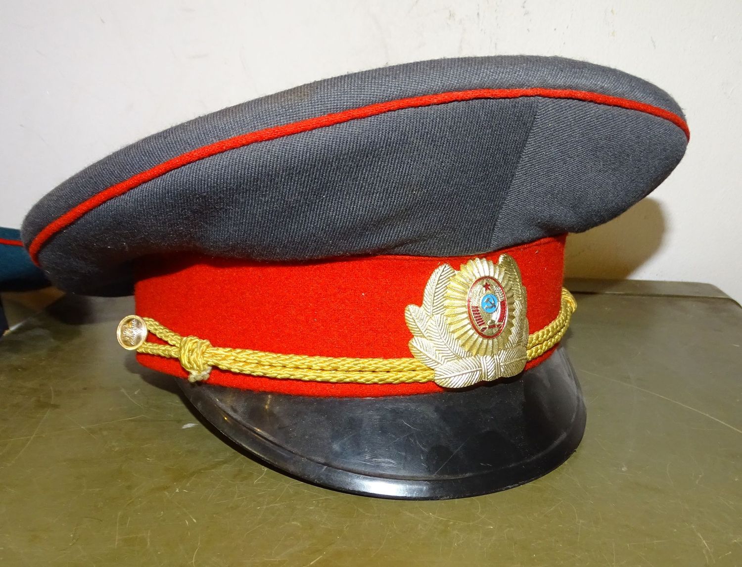 Casquette  Russe Officier POLICE  taille 56