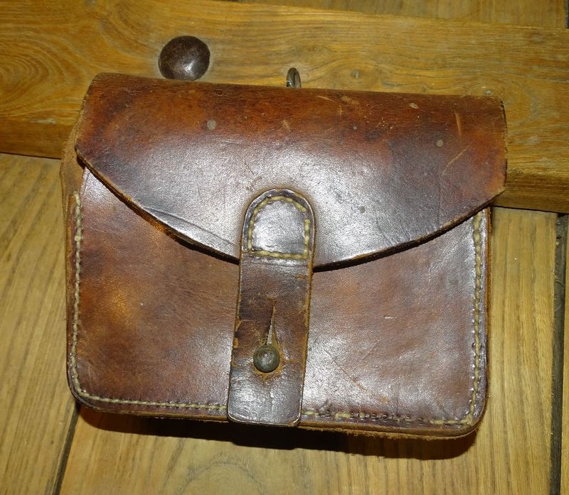 Cartouchière française modèle 1916 pour pistolet automatique Ruby – Pièce rare