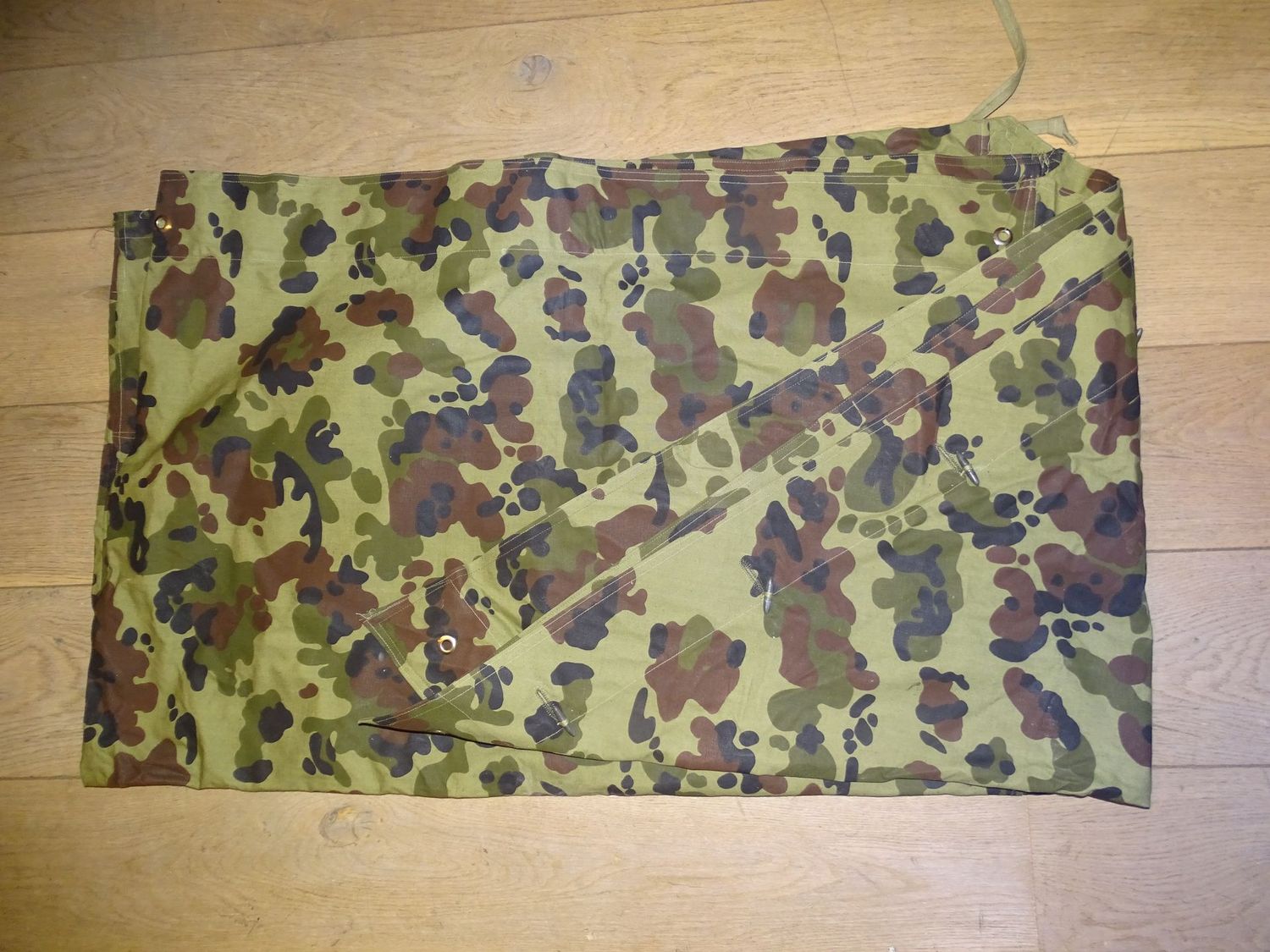 Poncho Zeltbahn Roumain Camouflage , Neuf, Vintage