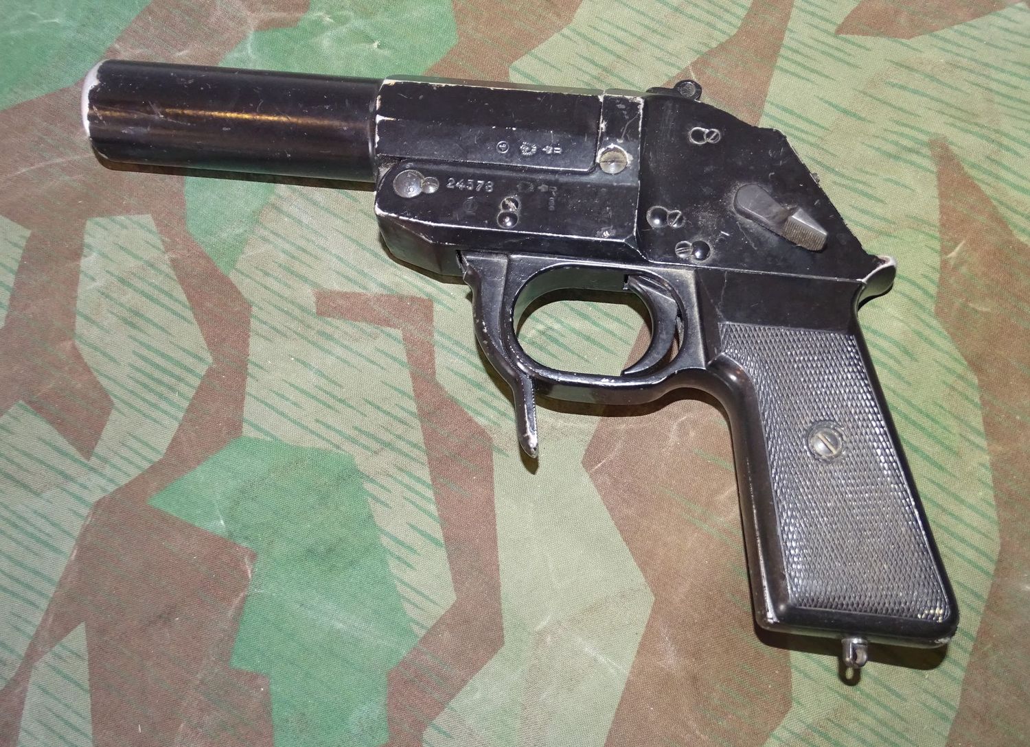 Pistolet lance-fusée allemand RDA PL1 – Rare