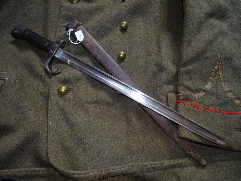 Baionnette Berthier 1892 Premier Modèle - Quillon Long, Plaquettes Noires .