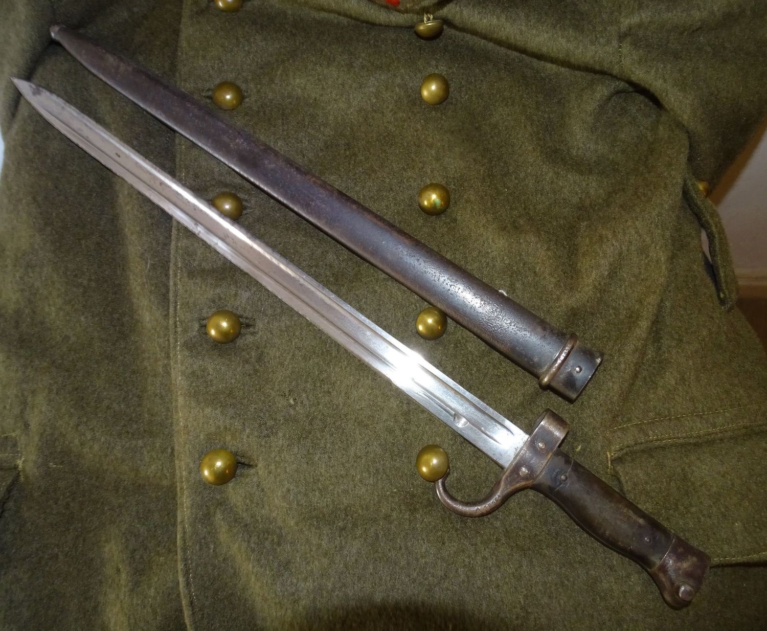 Baionnette Berthier 1892 Premier Modèle - Quillon Long, Plaquettes Noires .