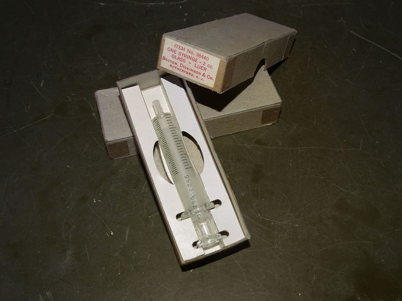 Seringue 2cc US Army WWII - Becton Dickinson & Co., Verre, Boîte Carton d'Origine, Excellent État