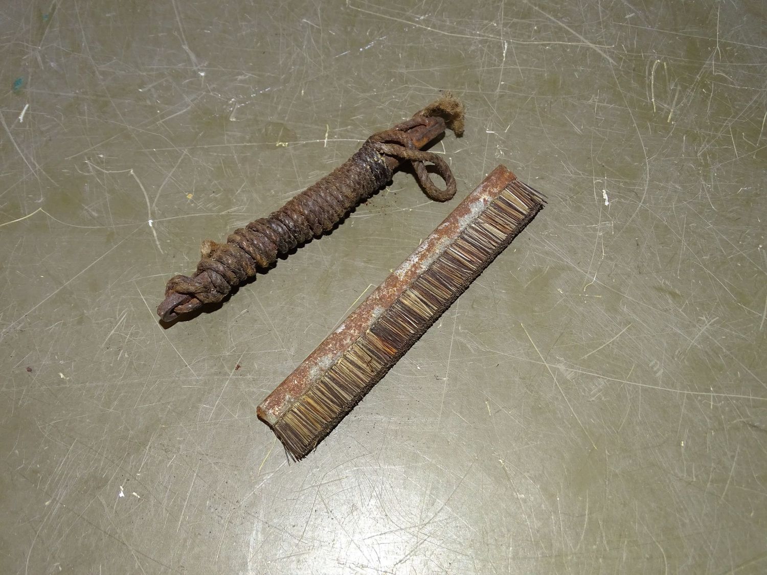 Lavoir à Ficelle M1 Garand WWII avec Brosse de Nettoyage.