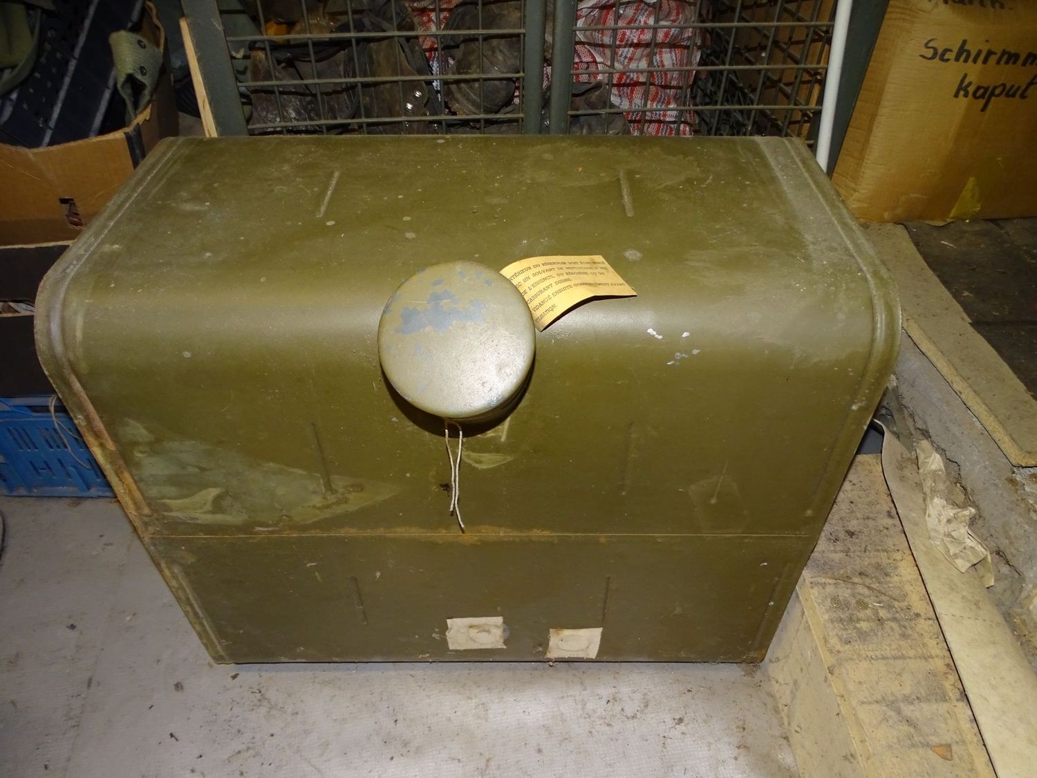Réservoir NOS GMC CCKW 353 WW2 - Stock US Prêt-Bail, parfait état, étiquette d’origine, bouchon gros modèle
