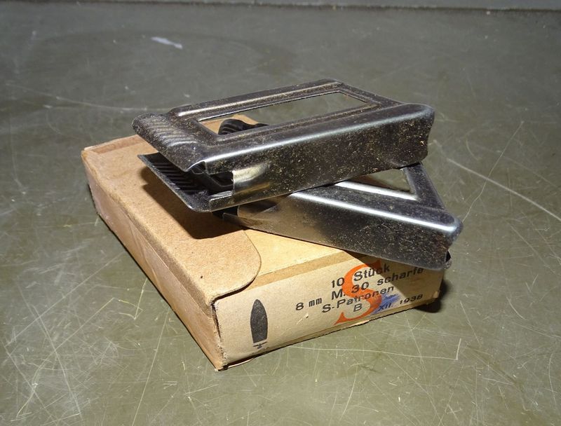 Boîte Carton 8 mm Mannlicher Steyr 1938 avec Waffenamt - Clips Marqués, Modèle Rare.