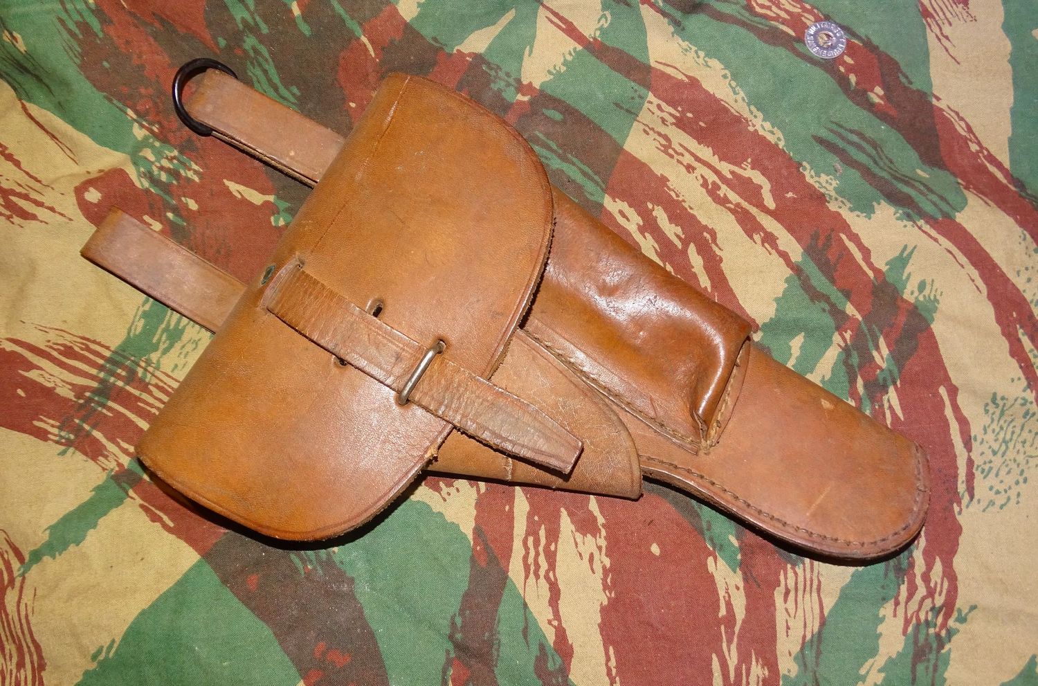 Holster / Étui Cuir GT 48 pour MAC 50 - 1er Type (Modifié) Holster / Étui Cuir GT 48 pour MAC 50 - 1er Type (Modifié)