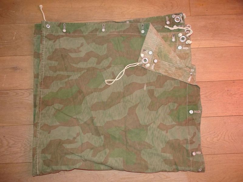 Poncho Zeltbahn Suisse Seconde Guerre Mondiale - Coupe Carrée Réglementaire - Surplus Militaire d'Époque Poncho Zeltbahn Suisse Seconde Guerre Mondiale - Coupe Carrée Réglementaire - Surplus Militaire d'Époque