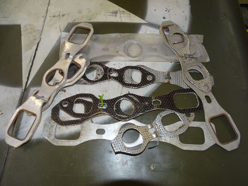 GMC CCKW Joint Collecteur admission/échappement   . NOS