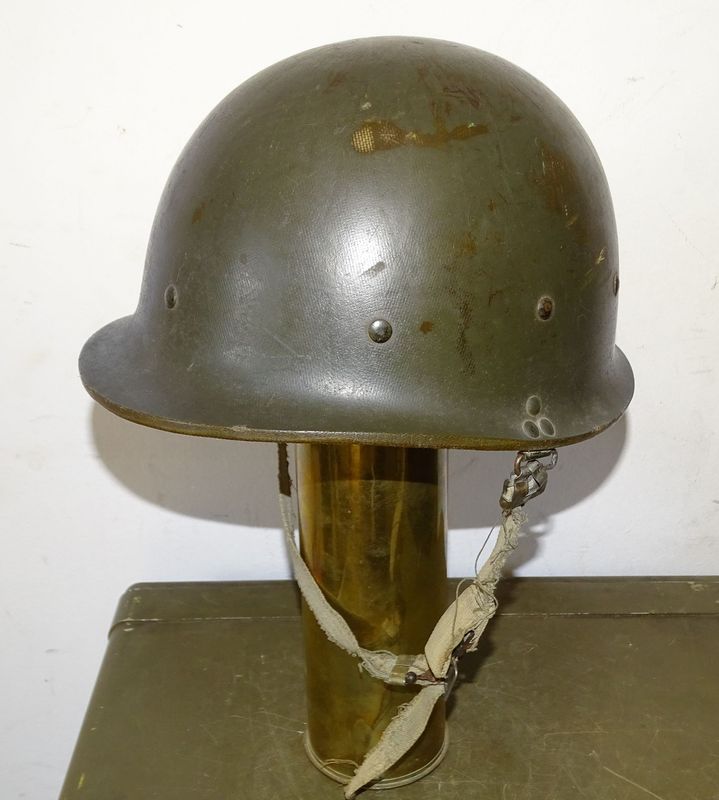 Casque Irakien Modèle 1980 Fibre de Coton Armée Irak – Dans son jus