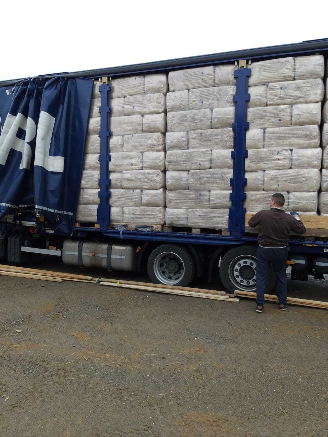 Leineneinstreu, 912 Ballen, LKW Zug, inkl. Zufuhr auf Anfrage
Preis auf Anfrage