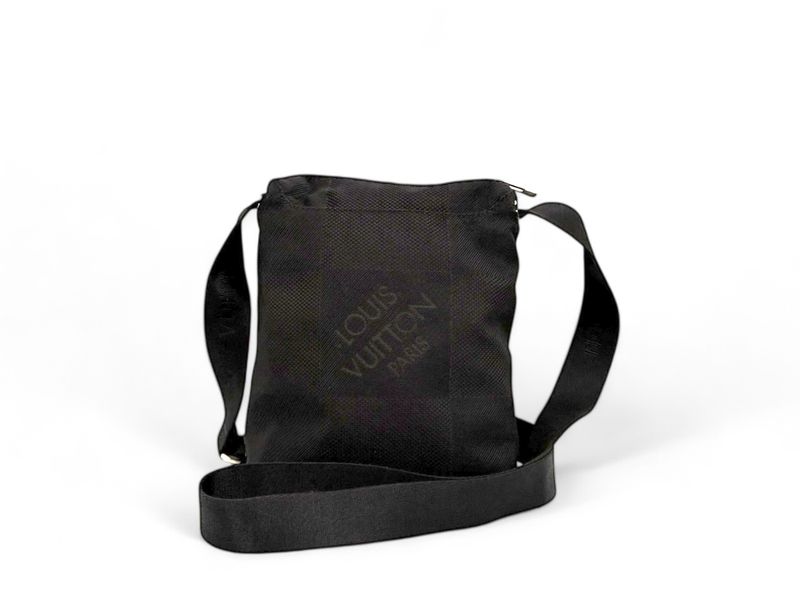 LOUIS VUITTON Messenger Citadin