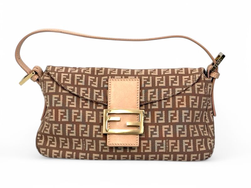 FENDI Baguette