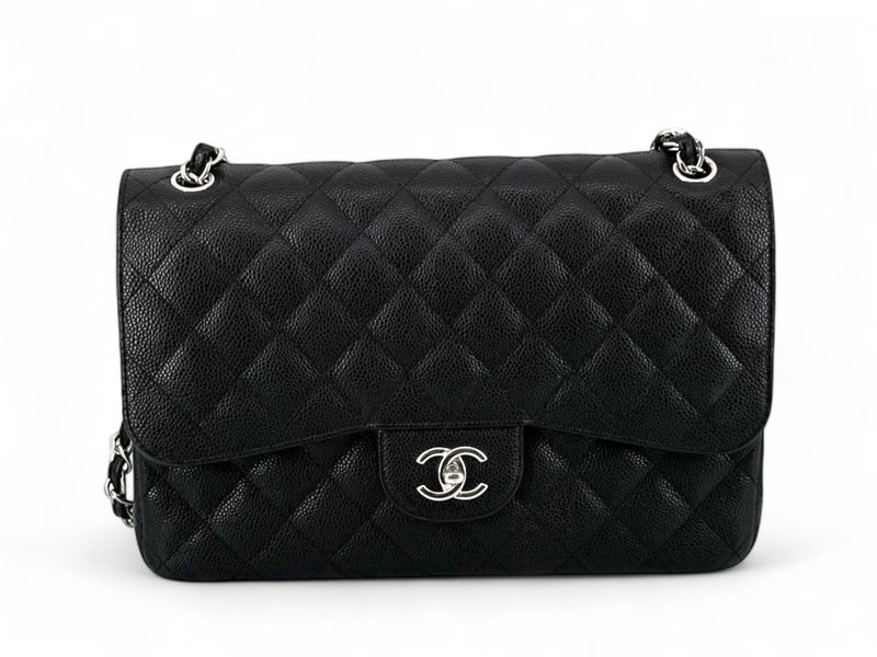 CHANEL Jumbo Maxi