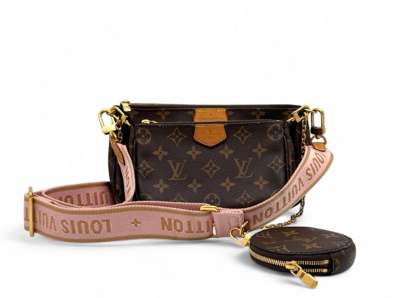 LOUIS VUITTON Multi Pochette Accessoires LOUIS VUITTON Multi Pochette Accessoires