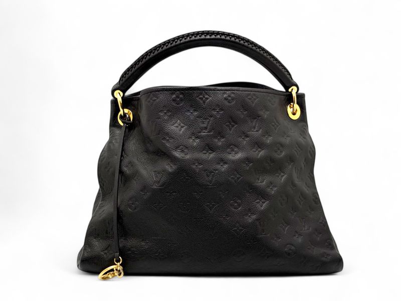 LOUIS VUITTON Artsy LOUIS VUITTON Artsy