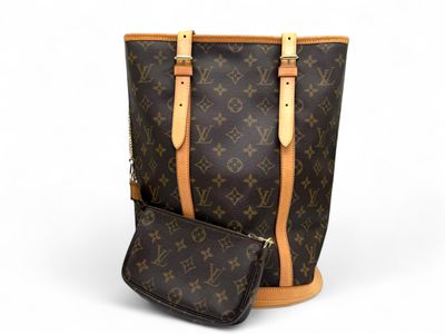 LOUIS VUITTON Bucket GM