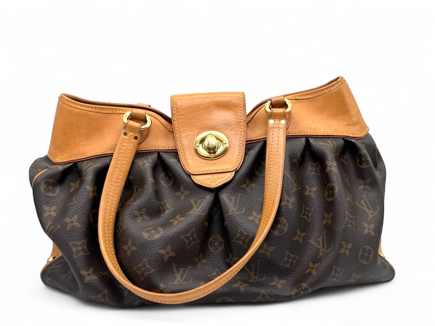 LOUIS VUITTON Beetie MM