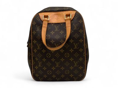 LOUIS VUITTON Excursion LOUIS VUITTON Excursion