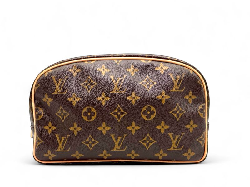 LOUIS VUITTON Trousse LOUIS VUITTON Trousse