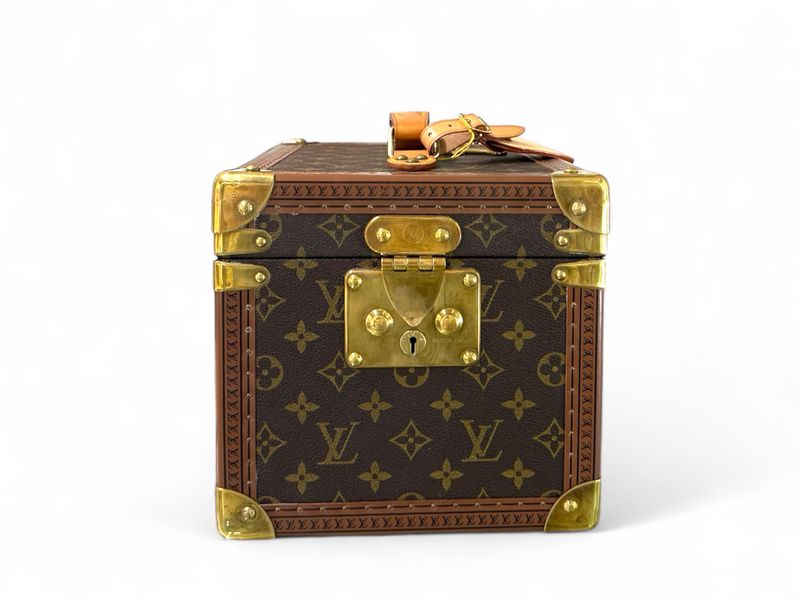 LOUIS VUITTON Boîte Flacons