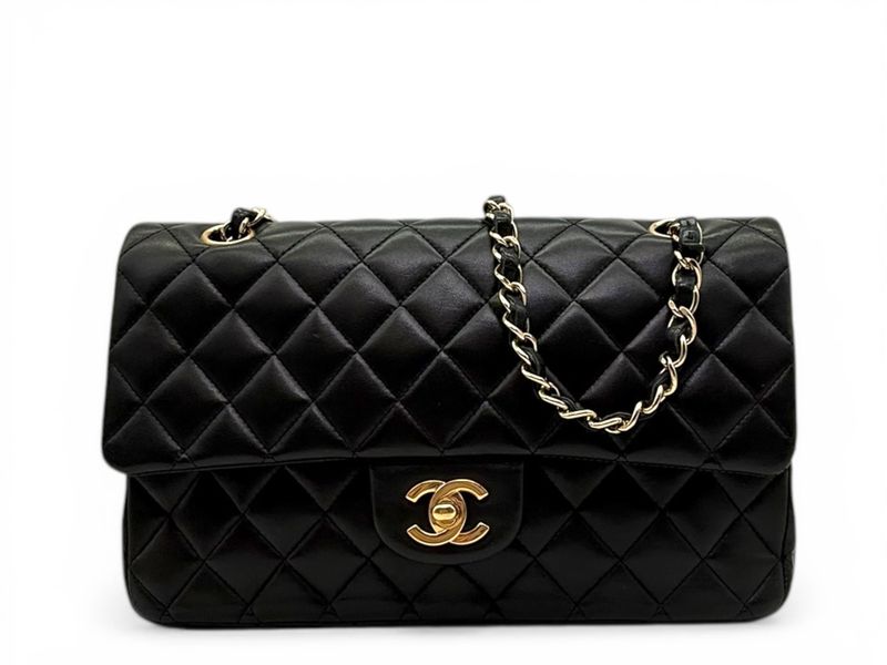 CHANEL Timeless 11.12 medium catena Gold