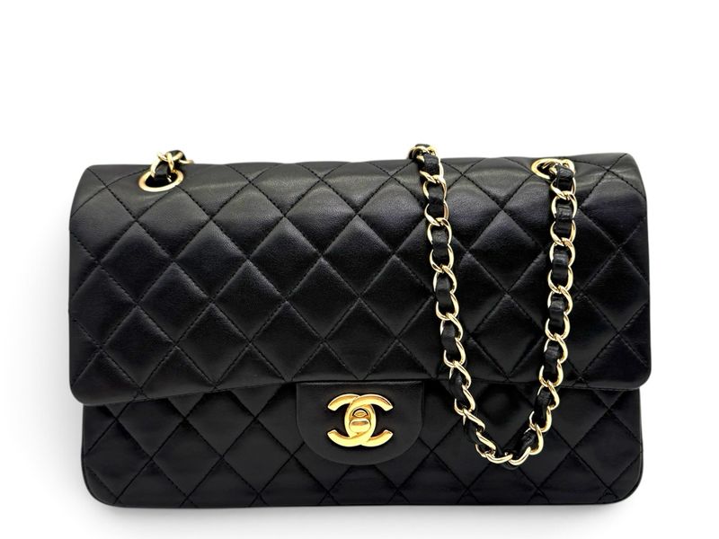 CHANEL Timeless 11.12 medium catena Gold