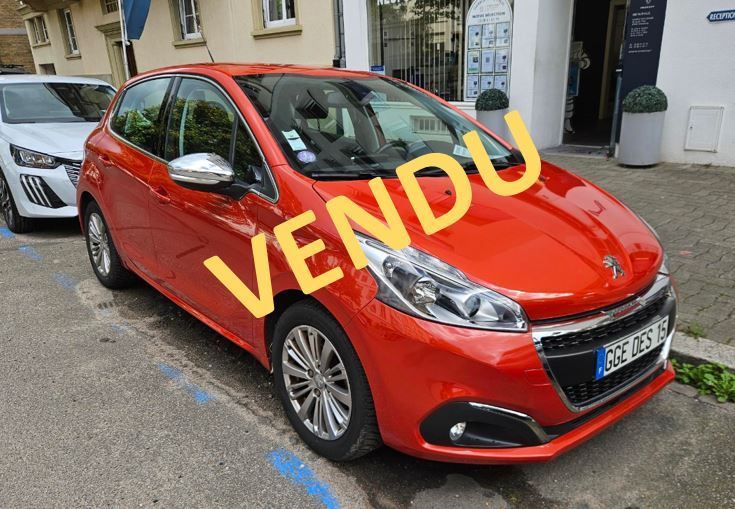 PUGEOT 208 1.2l VTI ALLURE 82cv PUGEOT 208 1.2l VTI ALLURE 82cv