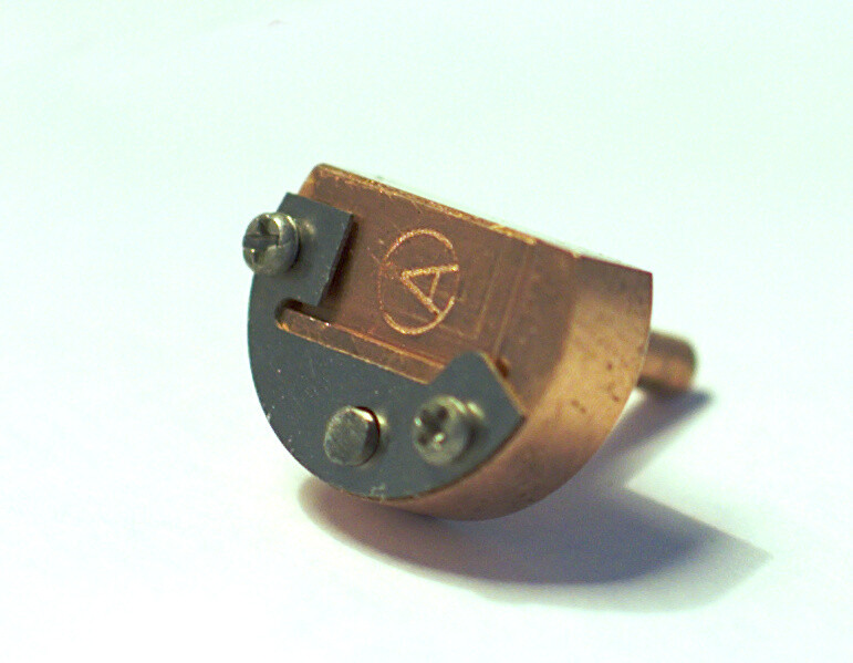 Micro-array mount