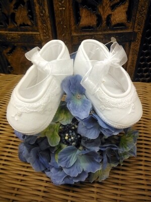 Embroidered Flowers Shoes