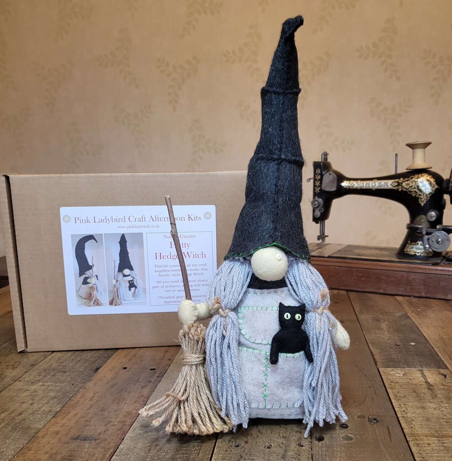 Craft Afternoon Kit - Hetty the Hedge Witch