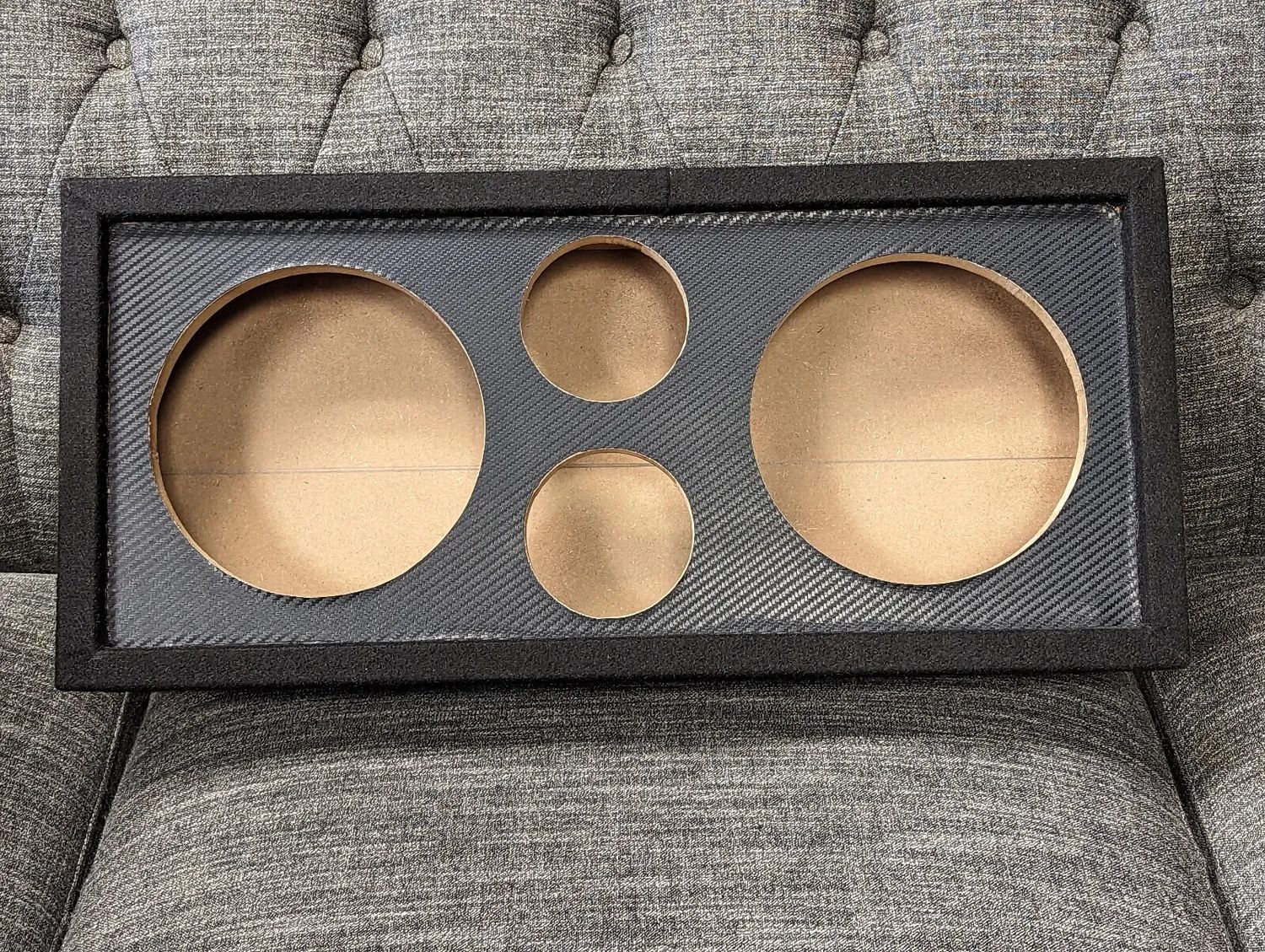 CUSTOM MADE Chuchero box Carbon Fiber Front