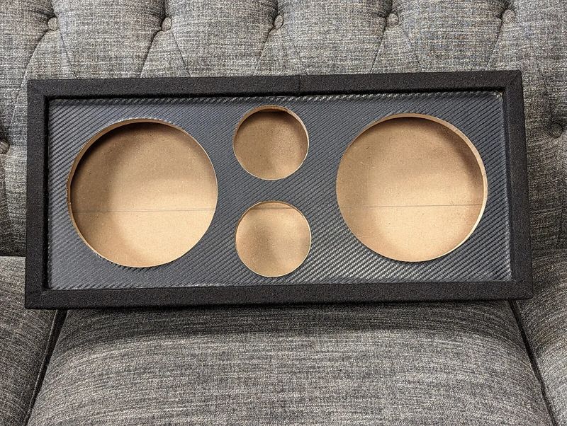 CUSTOM MADE Chuchero box Carbon Fiber Front