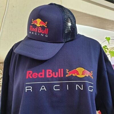 Red Bull Racing Fan T-Shirt & Cap Set 2XL (Only 1 available)