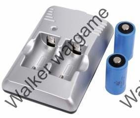 UiFire 3V 880mAh CR123A Battery X 2 + Charger