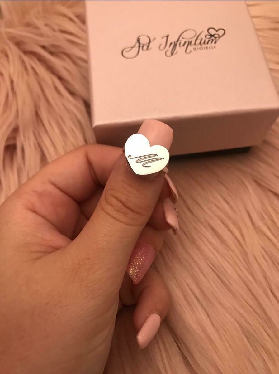 Anello cuore con lettera personalizzata Anello cuore con lettera personalizzata