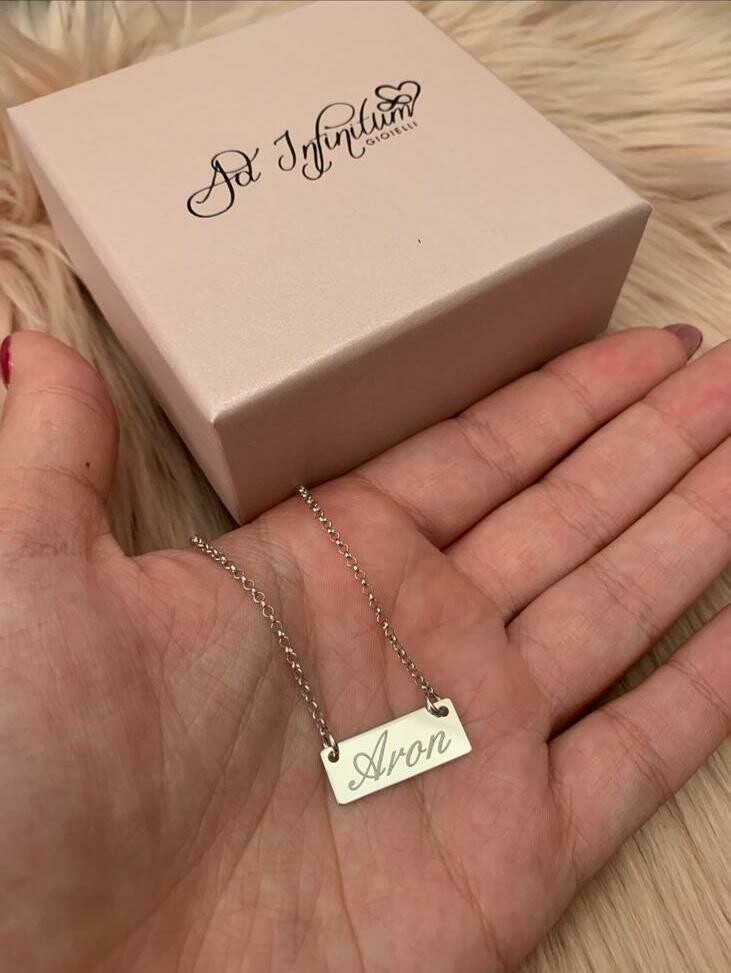 Collana con targhetta personalizzata