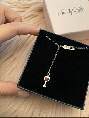 Collana bottiglia e bicchiere vino