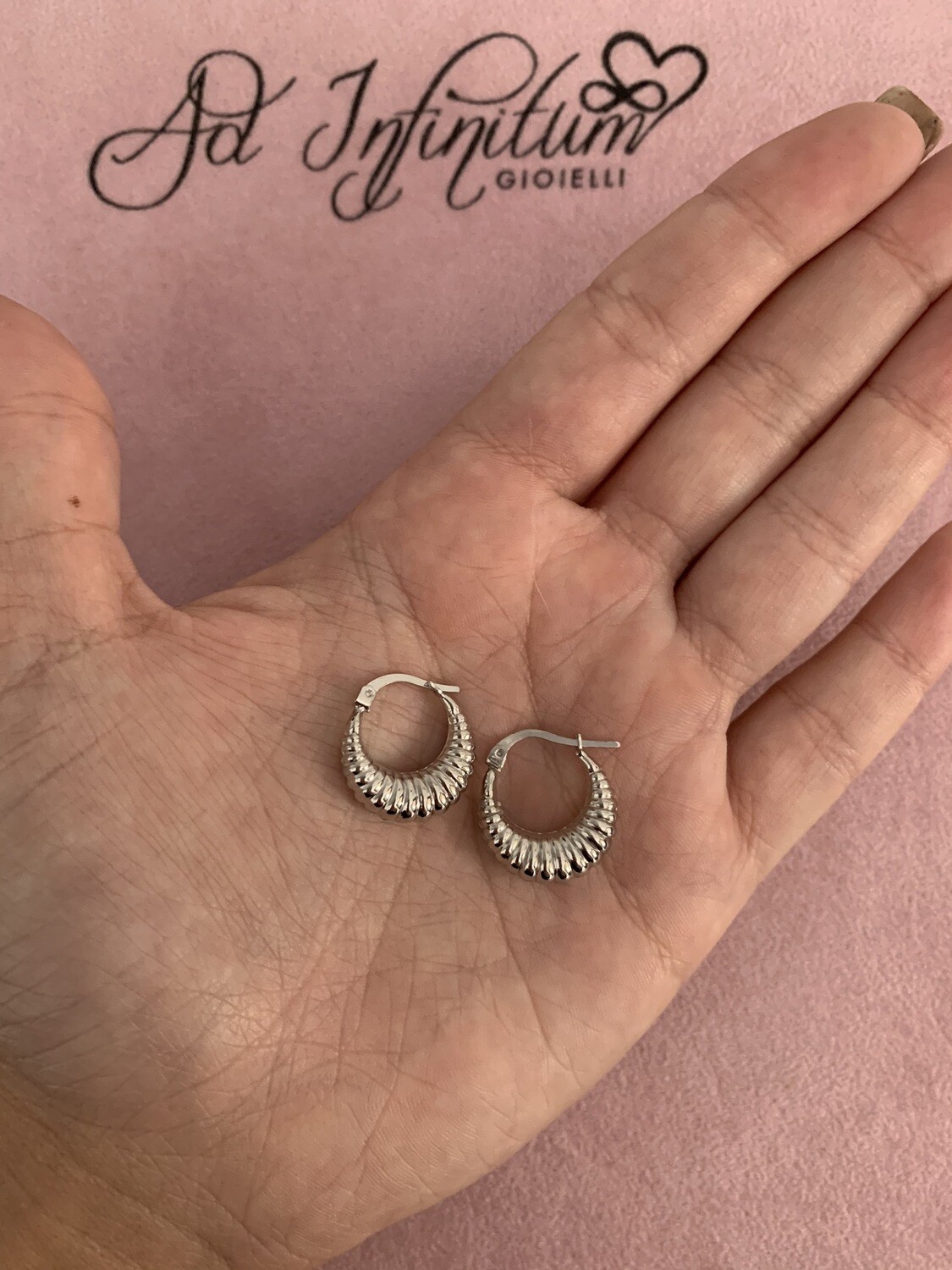 Orecchini Bombati Righettati 1 cm