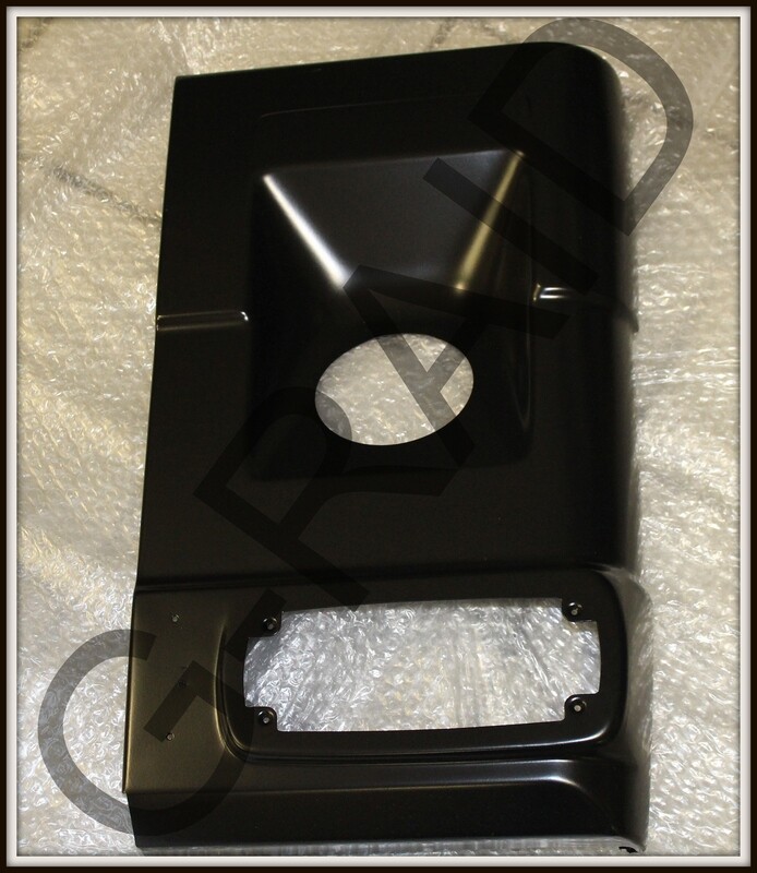 Corner Plate, Right / Rear Mercedes G-Class Corner Plate, Right / Rear Mercedes G-Class