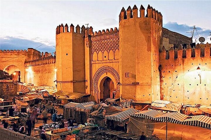 4 Days North Morocco tours Tangier-Chefchaouen-Fes