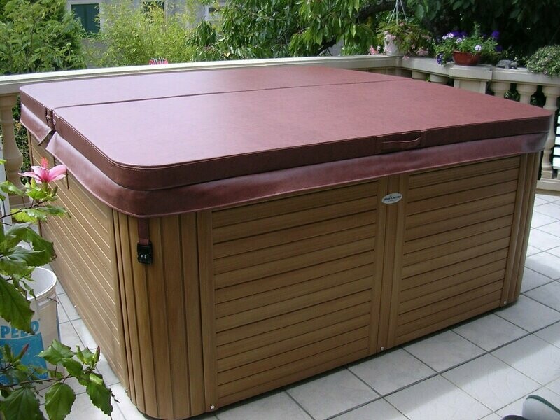 Couvertures tous modèles de spas