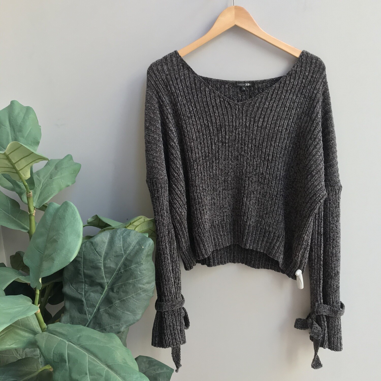 Jane Tie Sleeve Chenille Cropped Sweater