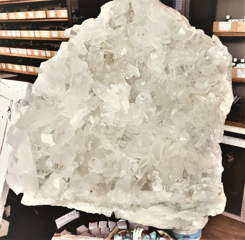 Quartz Cluster on Stand
