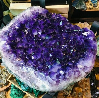 Amethyst Table