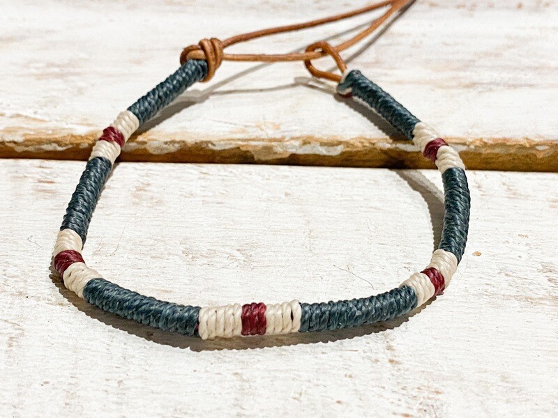 Pulsera cuero gris/granate