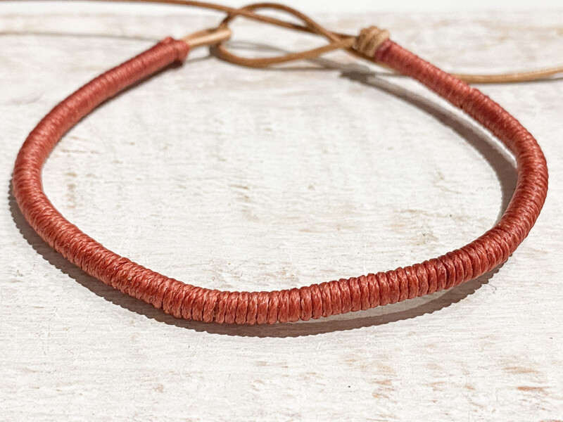 Pulsera cuero teja