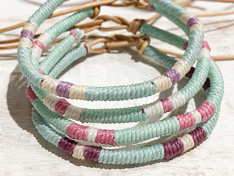 Pulsera cuero agua