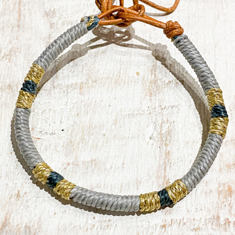 Pulsera cuero dorado gris