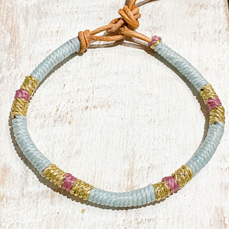 Pulsera cuero dorado agua y berenjena